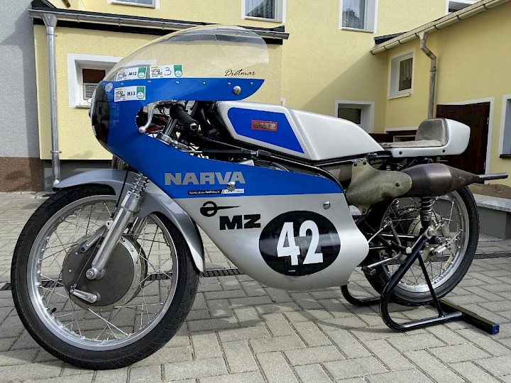 NARVA on the racetrack